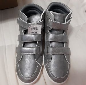 Brash kids shoes size 4 silver